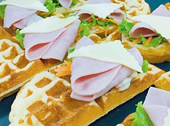 ฝ่ายธุรกิจผลิตอาหารและเครื่องดื่ม
แนะนำเมนู Waffles
วาฟเฟิลแป้งหอมนุ่มในราคาประหยัด